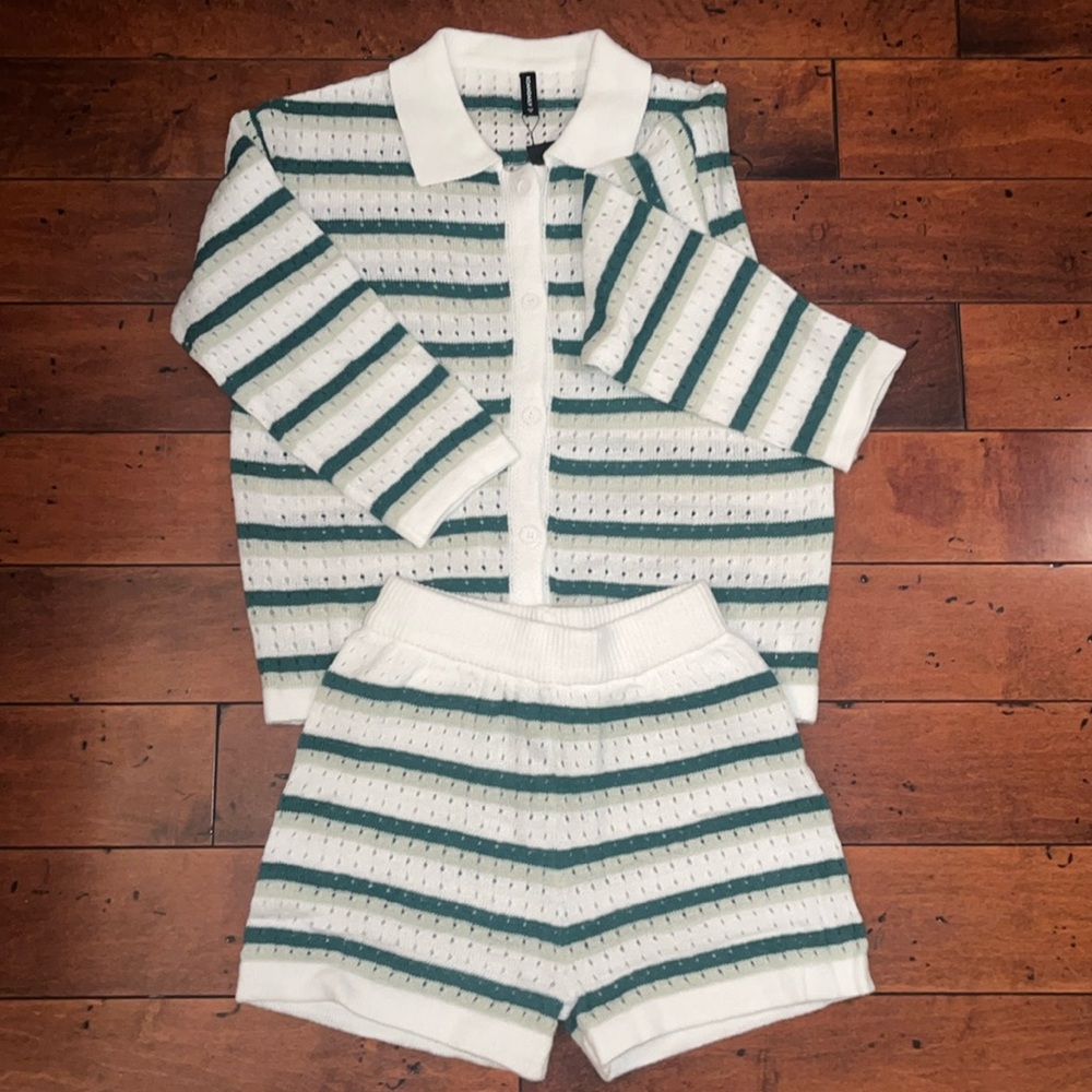 NWT 2 tone green and white striped button up sweater/short set!